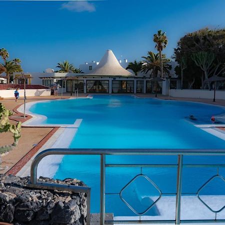 Cozzy Apartment con vista al mar Costa Teguise Esterno foto